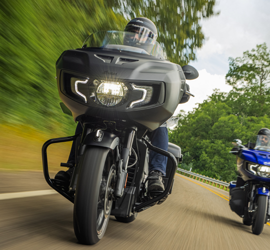 GENIESS JEDE FAHRT IN VOLLEN ZÜGEN.